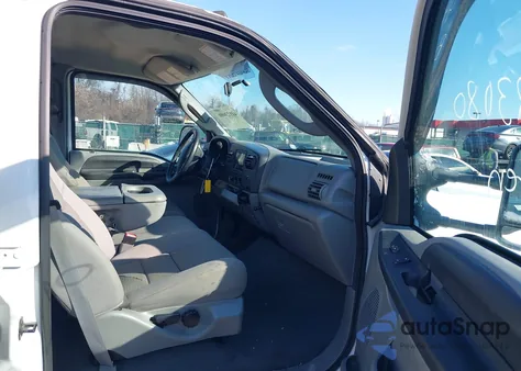 2006 Ford F-350 from USA, damaged, VIN 1FTWW33P56EA34580